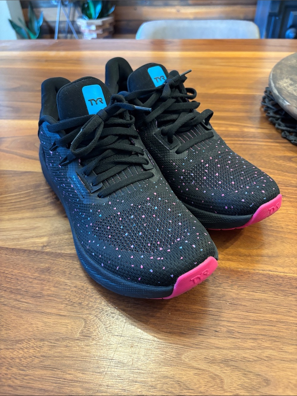 TYR Black Speckled Surge NGR+ Pink Blue Womens Running Shoes Size 10.5